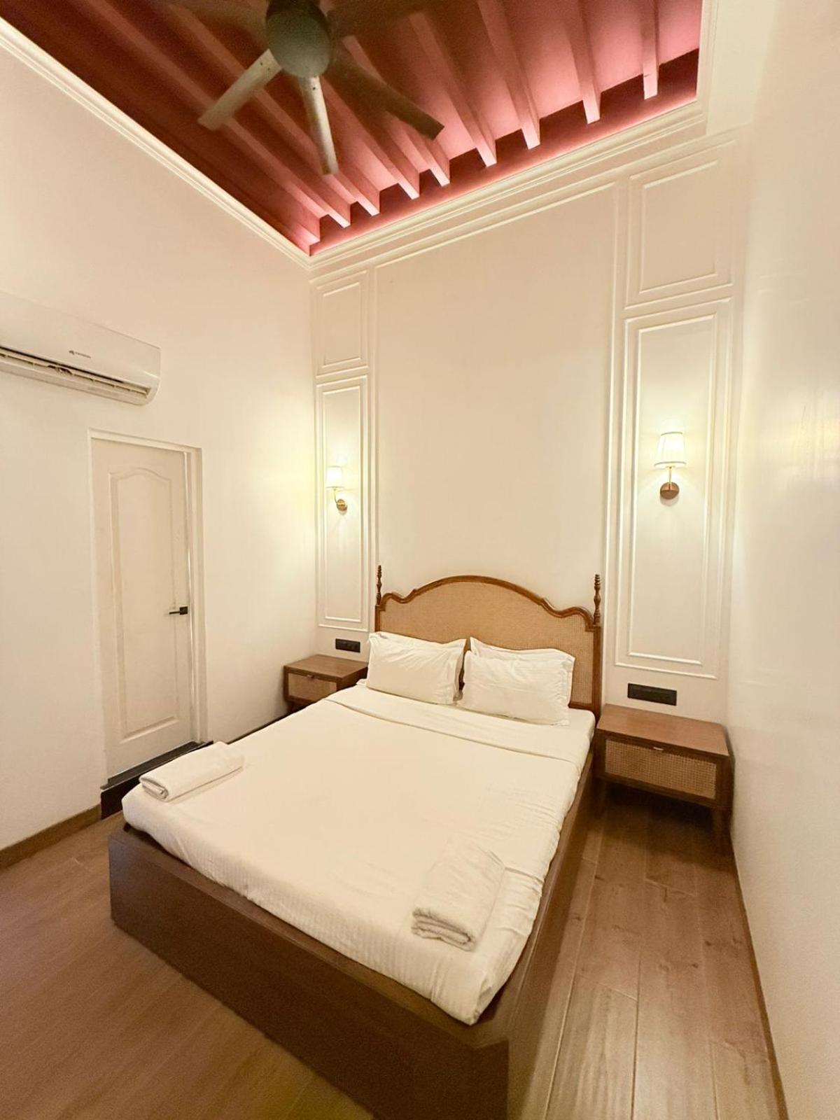 Gulf Hotel Mumbai- The Boutique Hotel Colaba Mumbai Exterior photo