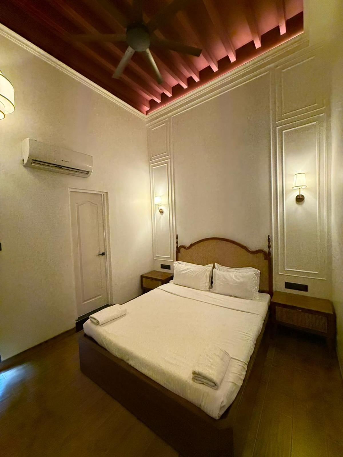 Gulf Hotel Mumbai- The Boutique Hotel Colaba Mumbai Exterior photo